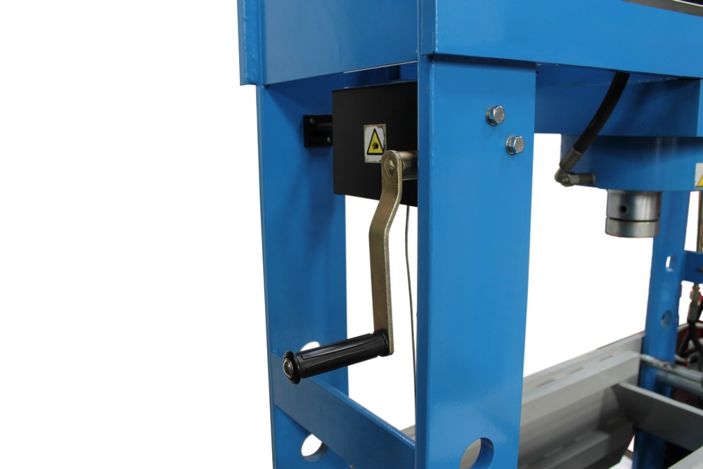 Electric shop press with hand winch 150 ton (2)
